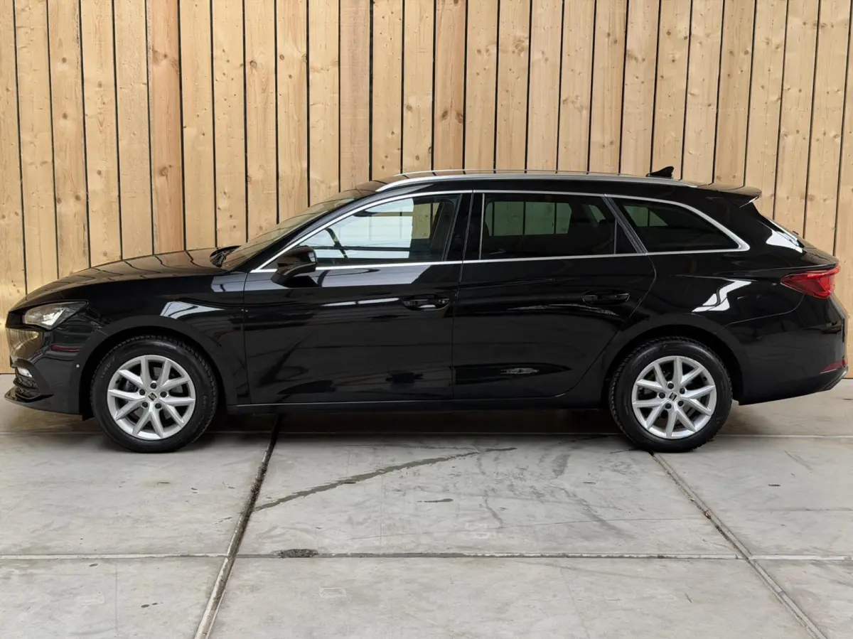 1.5 TSI Style Launch Edition Apple CarPlay/Android Auto | Adaptieve cruise control | Climate control | Getint glas | LED koplampen | Navigatiesysteem | Rijstrooksensor | Parkeersensoren voor