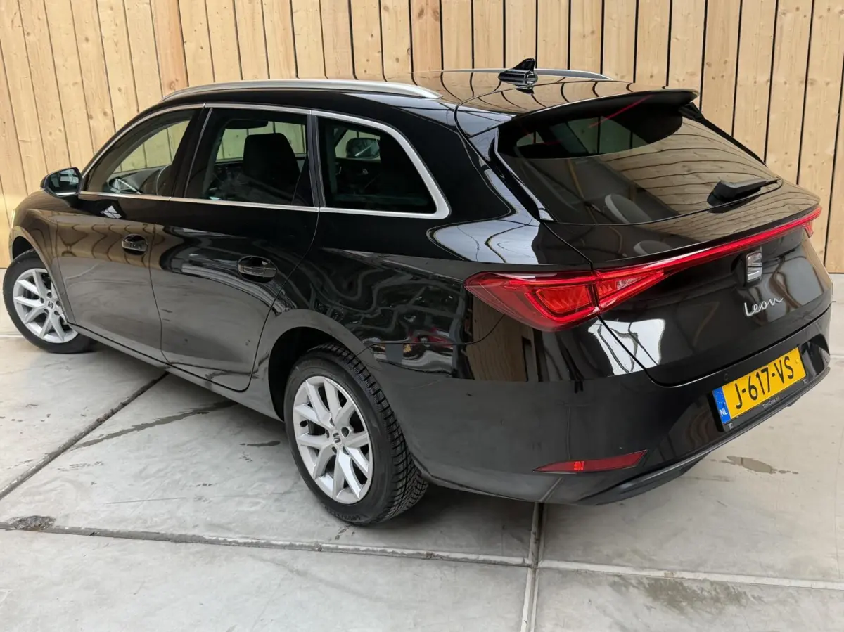 1.5 TSI Style Launch Edition Apple CarPlay/Android Auto | Adaptieve cruise control | Climate control | Getint glas | LED koplampen | Navigatiesysteem | Rijstrooksensor | Parkeersensoren voor