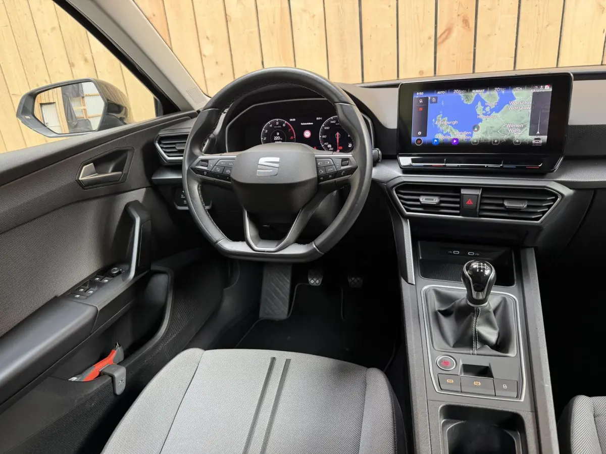 1.5 TSI Style Launch Edition Apple CarPlay/Android Auto | Adaptieve cruise control | Climate control | Getint glas | LED koplampen | Navigatiesysteem | Rijstrooksensor | Parkeersensoren voor