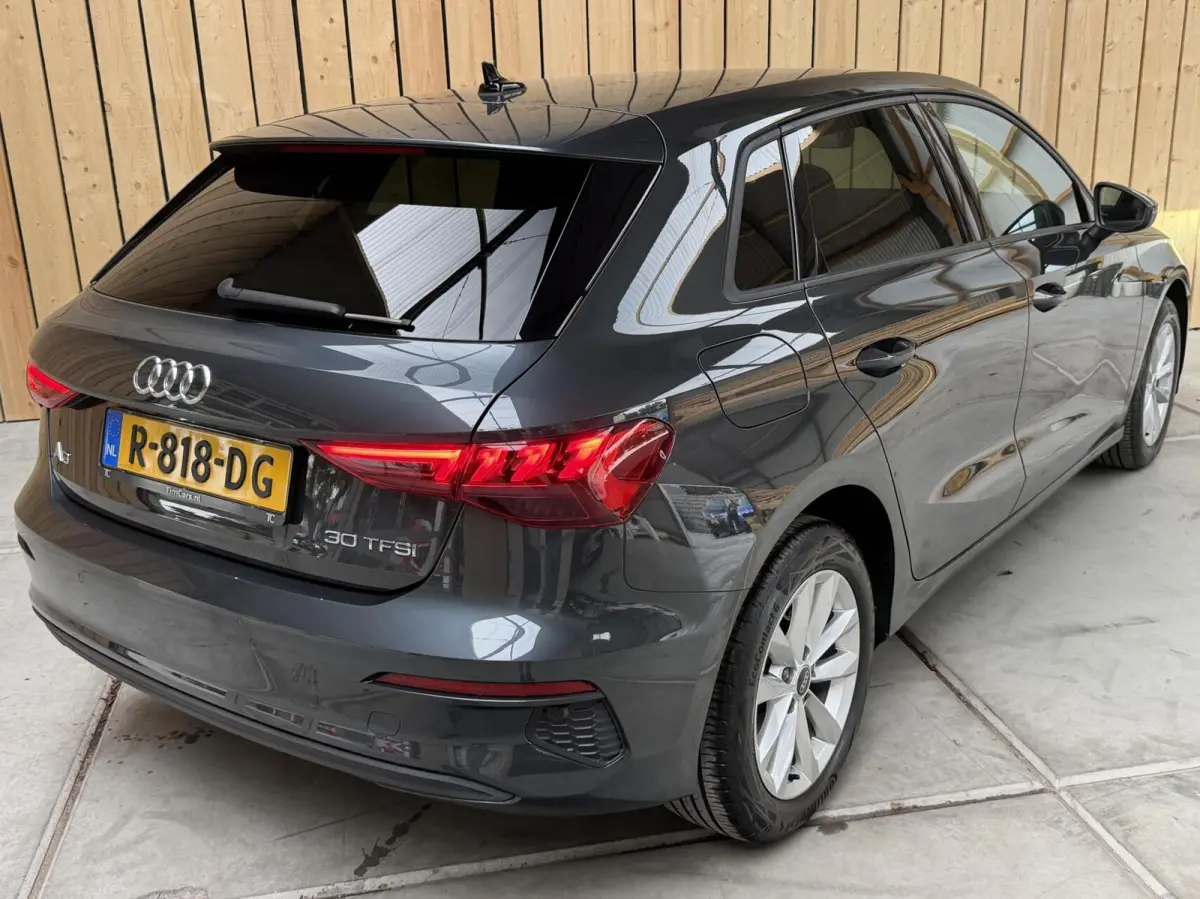 30 TFSI Pro Line Automaat Apple CarPlay/Android Auto | Cruise control & climate control | DAB ontvanger | LED koplampen | Cruise control & climate control | Lane assist | Lichtmetalen velgen