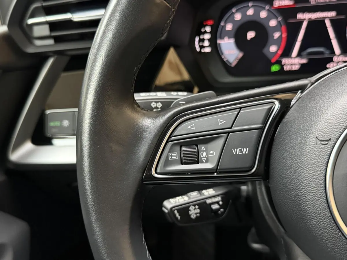 30 TFSI Pro Line Automaat Apple CarPlay/Android Auto | Cruise control & climate control | DAB ontvanger | LED koplampen | Cruise control & climate control | Lane assist | Lichtmetalen velgen