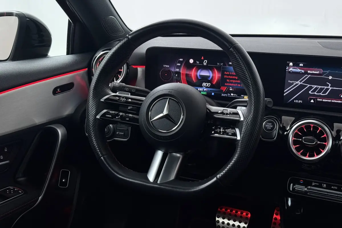 250 e AMG Line (PANORAMADAK, STOELVERWARMING, SFEERVERLICHTING, PARKEERSENSOREN)