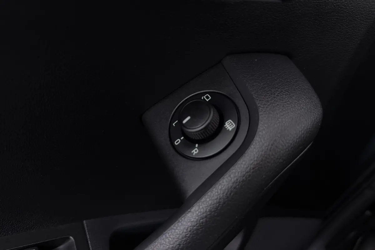 1.5 TSI Greentech Business Edition (CRUISE CONTROL, STOELVERWARMING, NAVIGATIE CARPLAY, PARKEERSENSOREN)