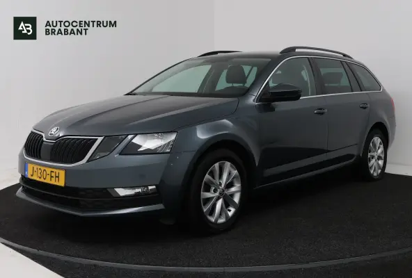 1.5 TSI Greentech Business Edition (CRUISE CONTROL, STOELVERWARMING, NAVIGATIE CARPLAY, PARKEERSENSOREN)