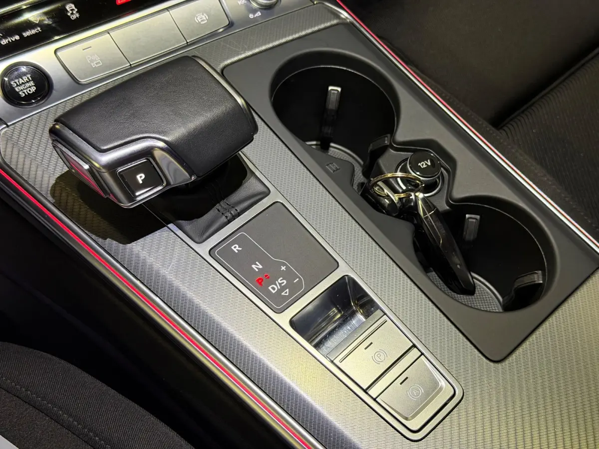 45 TFSI Pro Line LED/PANO/CARPLAY/SFEERV/CAMERA/TREKHAAK/ACC/BLIND-SPOT/12-MND-GARANTIE