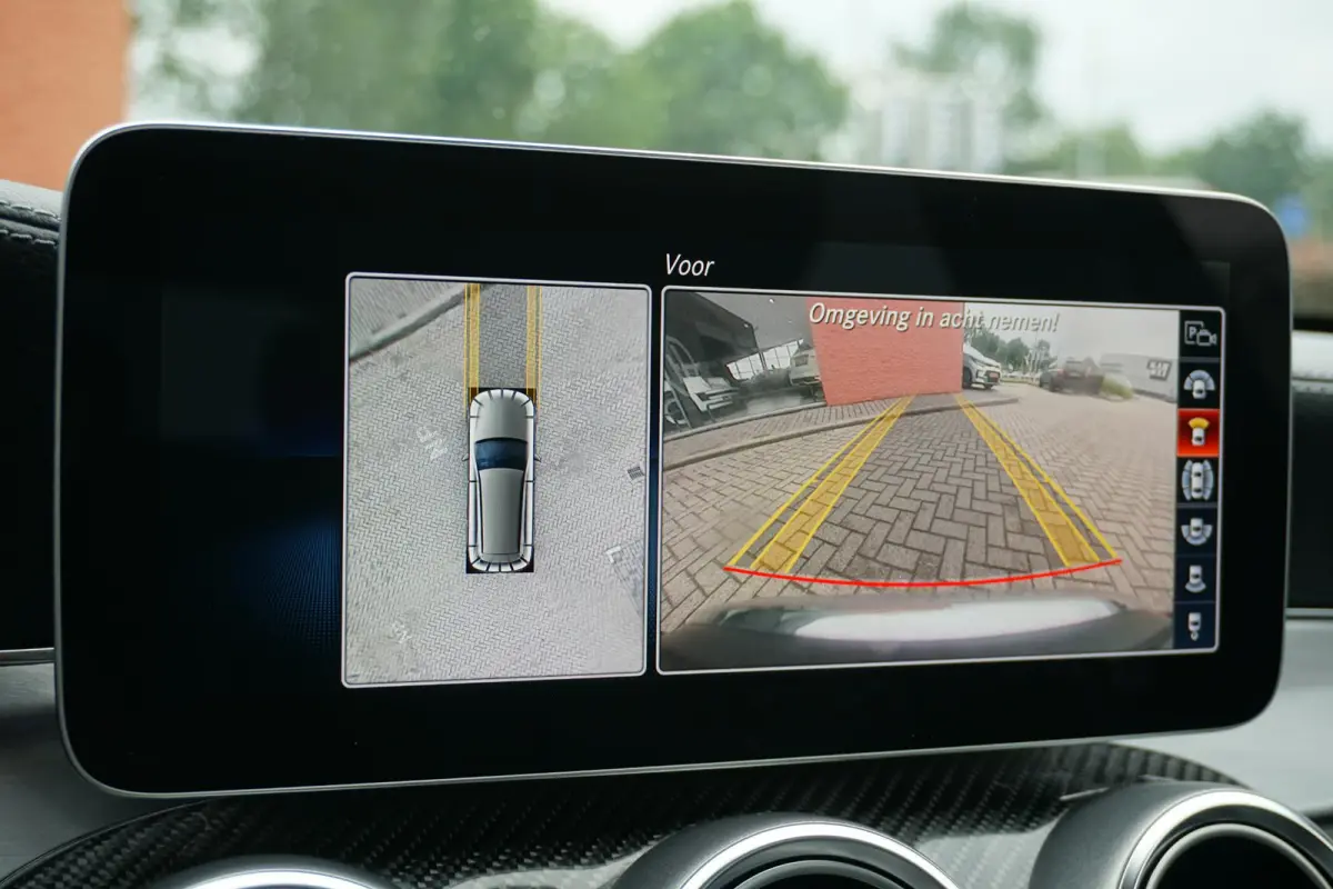 300 d 4MATIC Premium Plus Pack AMG + 360° CAMERA / STOELVENTILATIE / PANO / BURMESTER / HUD