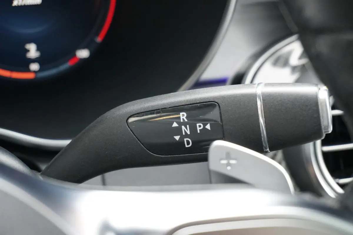 300 d 4MATIC Premium Plus Pack AMG + 360° CAMERA / STOELVENTILATIE / PANO / BURMESTER / HUD
