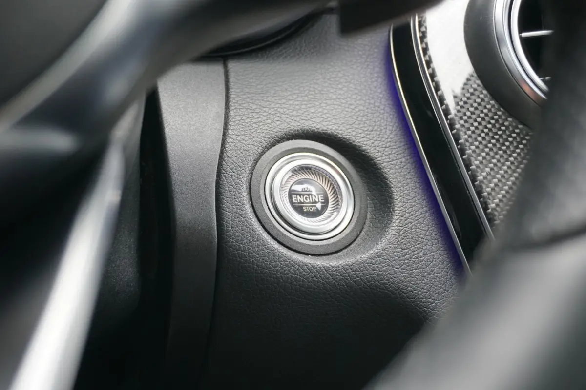 300 d 4MATIC Premium Plus Pack AMG + 360° CAMERA / STOELVENTILATIE / PANO / BURMESTER / HUD