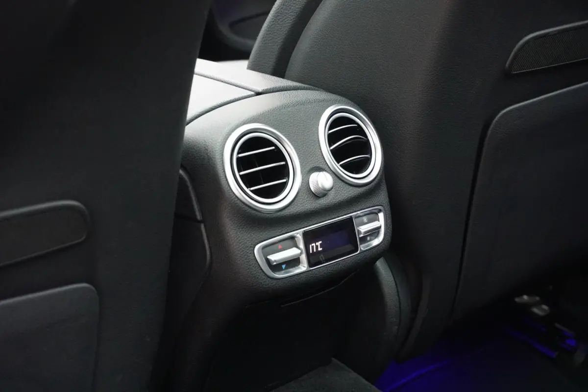 300 d 4MATIC Premium Plus Pack AMG + 360° CAMERA / STOELVENTILATIE / PANO / BURMESTER / HUD