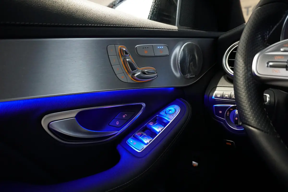 300 d 4MATIC Premium Plus Pack AMG + 360° CAMERA / STOELVENTILATIE / PANO / BURMESTER / HUD