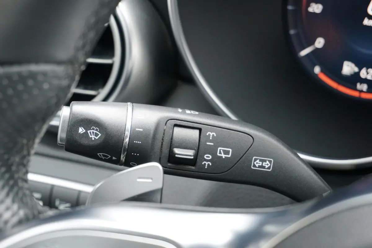 300 d 4MATIC Premium Plus Pack AMG + 360° CAMERA / STOELVENTILATIE / PANO / BURMESTER / HUD