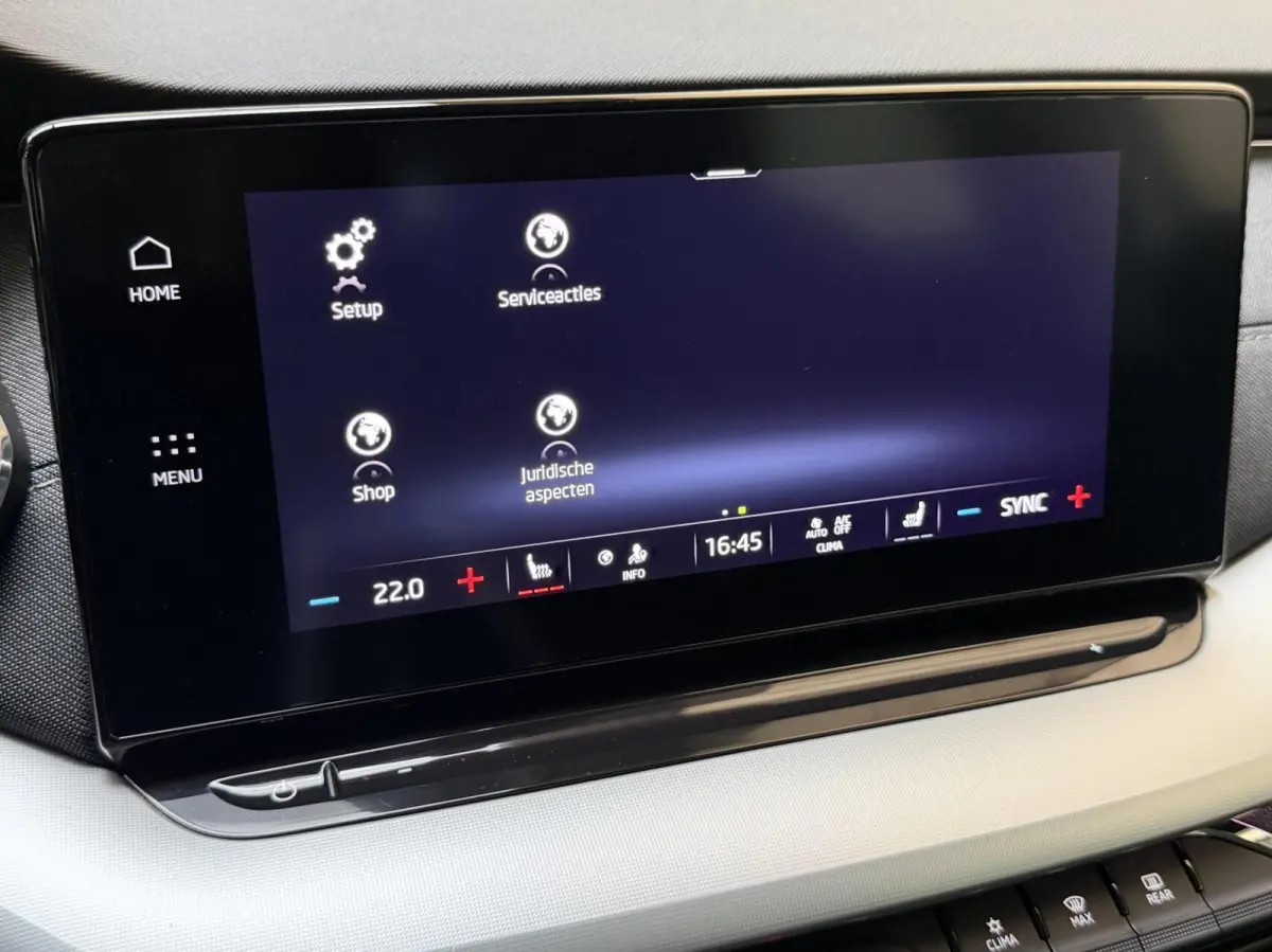 1.0 e-TSI Business Edition Plus Automaat | Achteruitrijcamera | Apple CarPlay/Android Auto | Adaptieve cruise control | Climate control | LED verlichting | Signaalkleur | Parkeersensoren voo