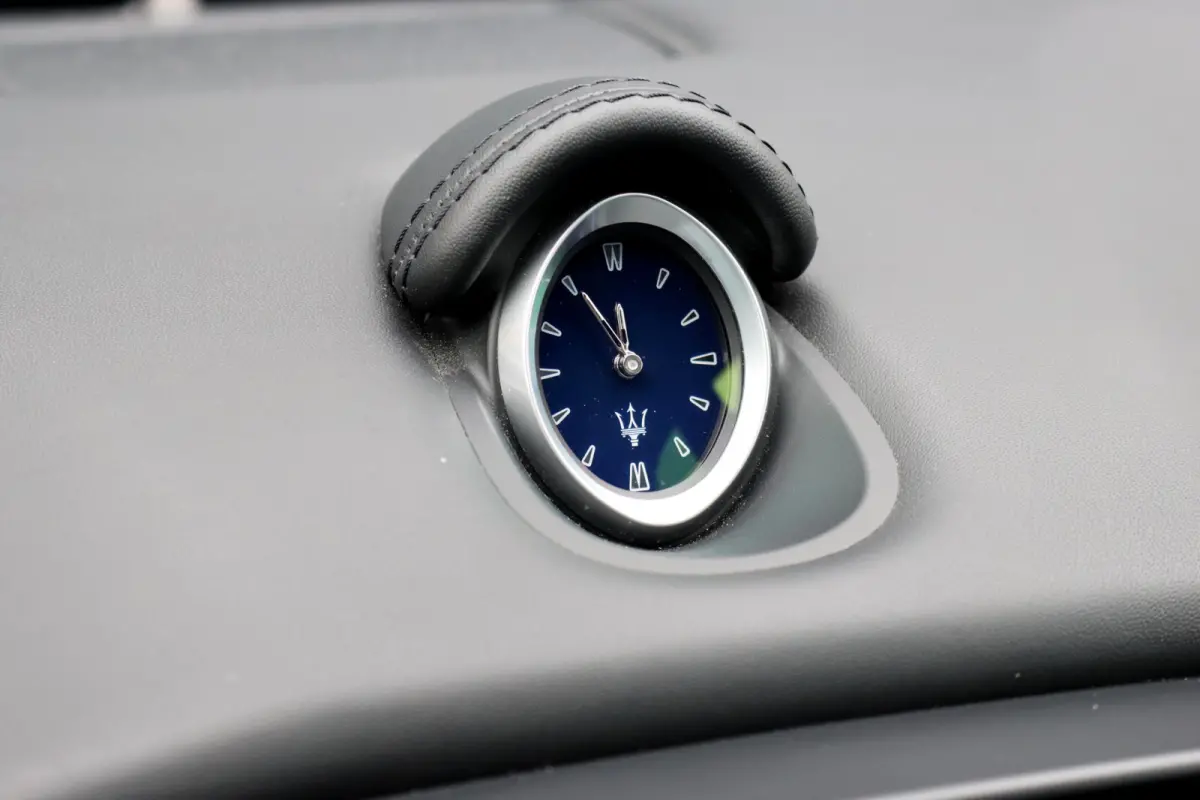 3.0 S Q4 | Carbon | Bowers&Wilkins | Stoelventilatie | Memory | Variabel Onderstel | Apple Carplay/Android Auto | Leder | Camera | Keyless Entry | Elektrisch Zonnescherm |