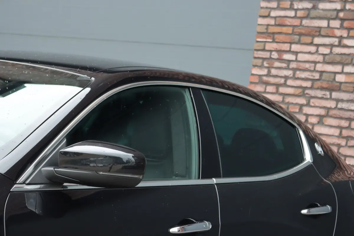 3.0 S Q4 | Carbon | Bowers&Wilkins | Stoelventilatie | Memory | Variabel Onderstel | Apple Carplay/Android Auto | Leder | Camera | Keyless Entry | Elektrisch Zonnescherm |