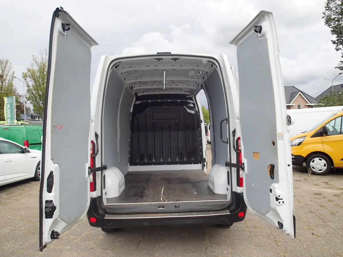 2.3 Turbo L2H3 VOORZIEN VAN AIRCO+CRUISE+ AUTOMAAT !!!