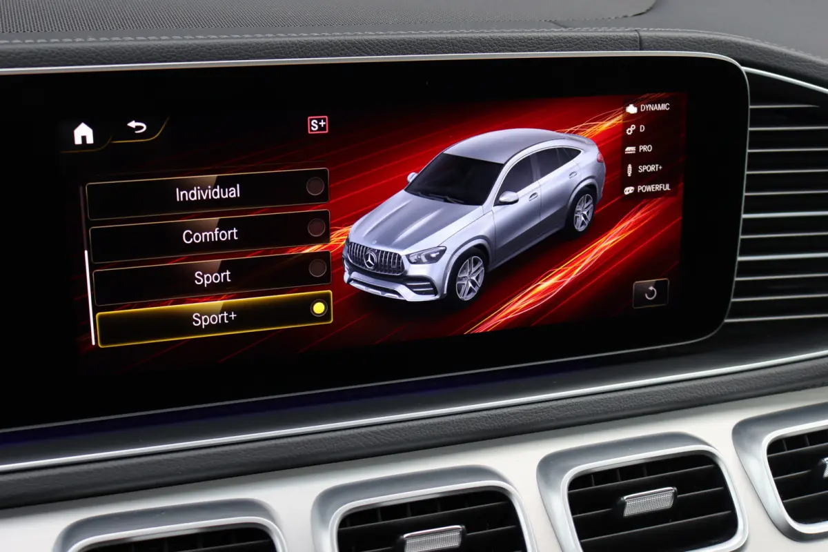 AMG 53 4MATIC+ | Luchtvering | Distronic+ | Panoramadak | HUD | Stoelventilatie | Surround Camera | Standkachel | Multibeam LED | Burmester |