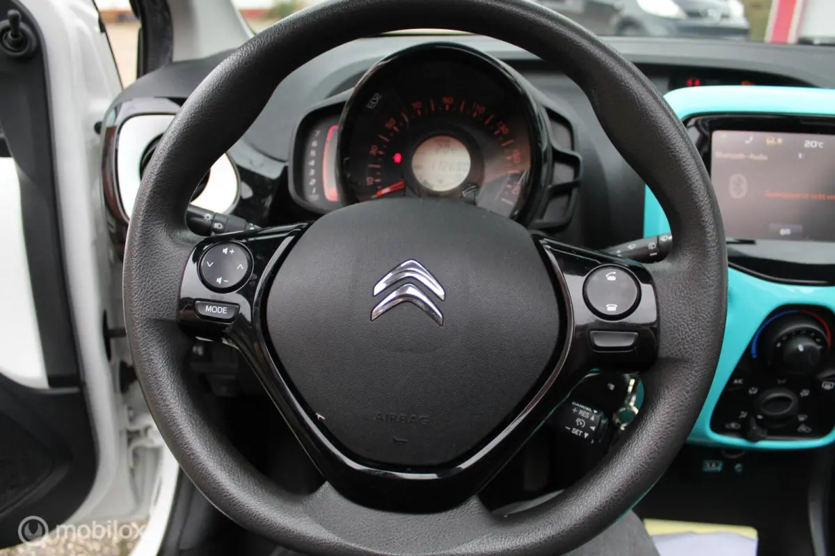 1.0-12V 69PK 5-DEURS NIEUW MODEL *Airscape-Shine* *CABRIOLET* *KLEUREN-/ENTERTAINMENTSCHERM ORIGINEEL* *BLUETOOTH HANDSFREE TEL.CARKIT&MEDIA INTERFACE/STREAMING* *OPEN-/ZONNEDAK* *AIRCONDITI