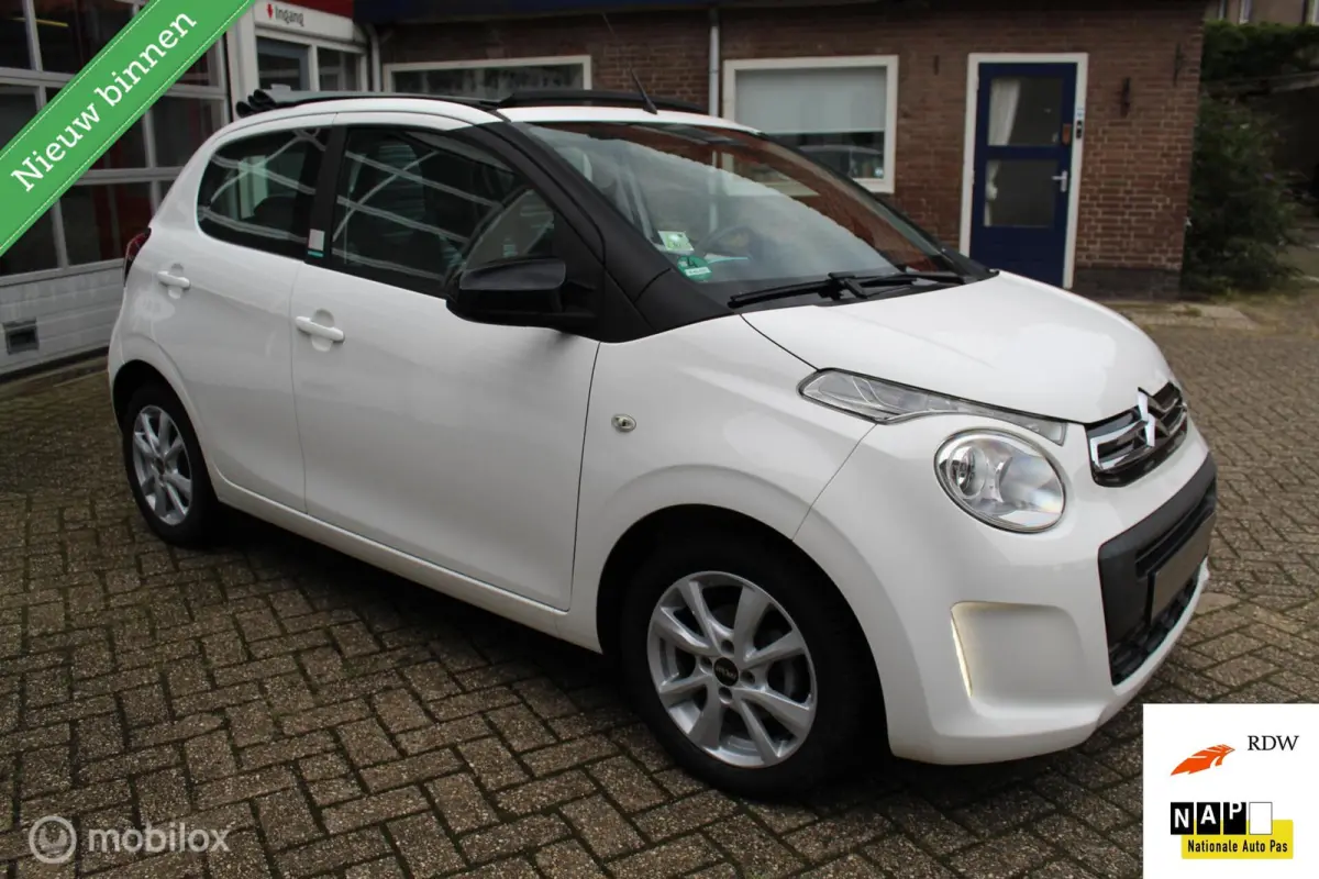 1.0-12V 69PK 5-DEURS NIEUW MODEL *Airscape-Shine* *CABRIOLET* *KLEUREN-/ENTERTAINMENTSCHERM ORIGINEEL* *BLUETOOTH HANDSFREE TEL.CARKIT&MEDIA INTERFACE/STREAMING* *OPEN-/ZONNEDAK* *AIRCONDITI