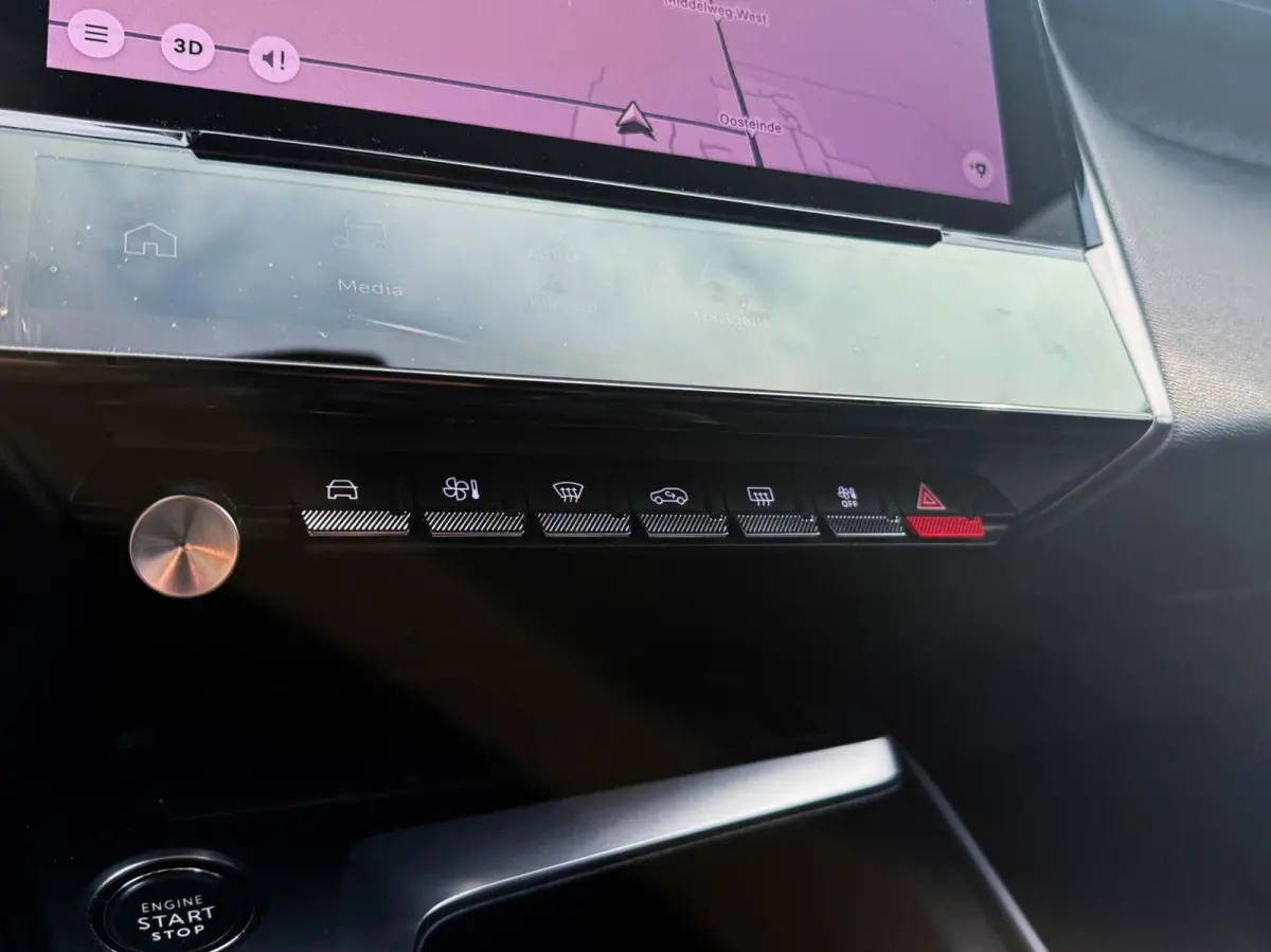 1.2 PureTech 130pk Allure Pack Business | Carplay | 360 Camera | Stoelverwarming | Trekhaak
