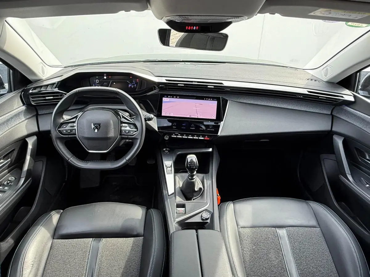 1.2 PureTech 130pk Allure Pack Business | Carplay | 360 Camera | Stoelverwarming | Trekhaak