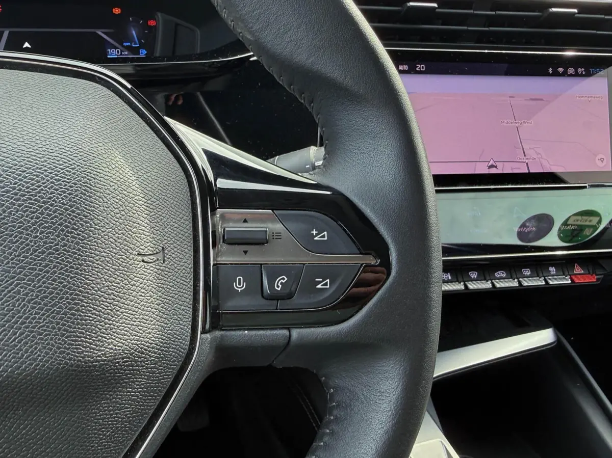 1.2 PureTech 130pk Allure Pack Business | Carplay | 360 Camera | Stoelverwarming | Trekhaak