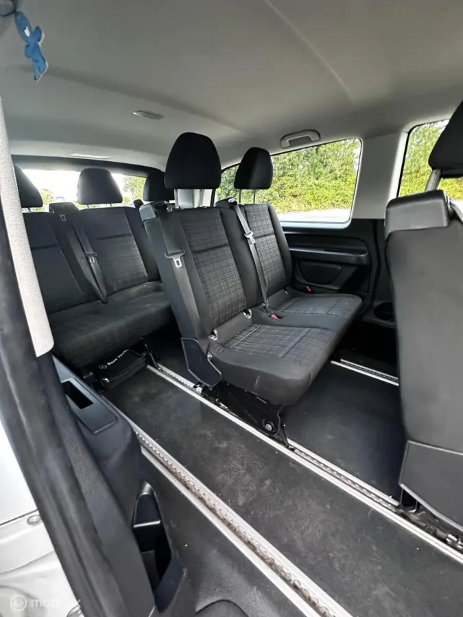 109 BlueTEC Base Extra Lang / 9 Pax