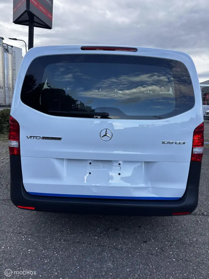 109 BlueTEC Base Extra Lang / 9 Pax