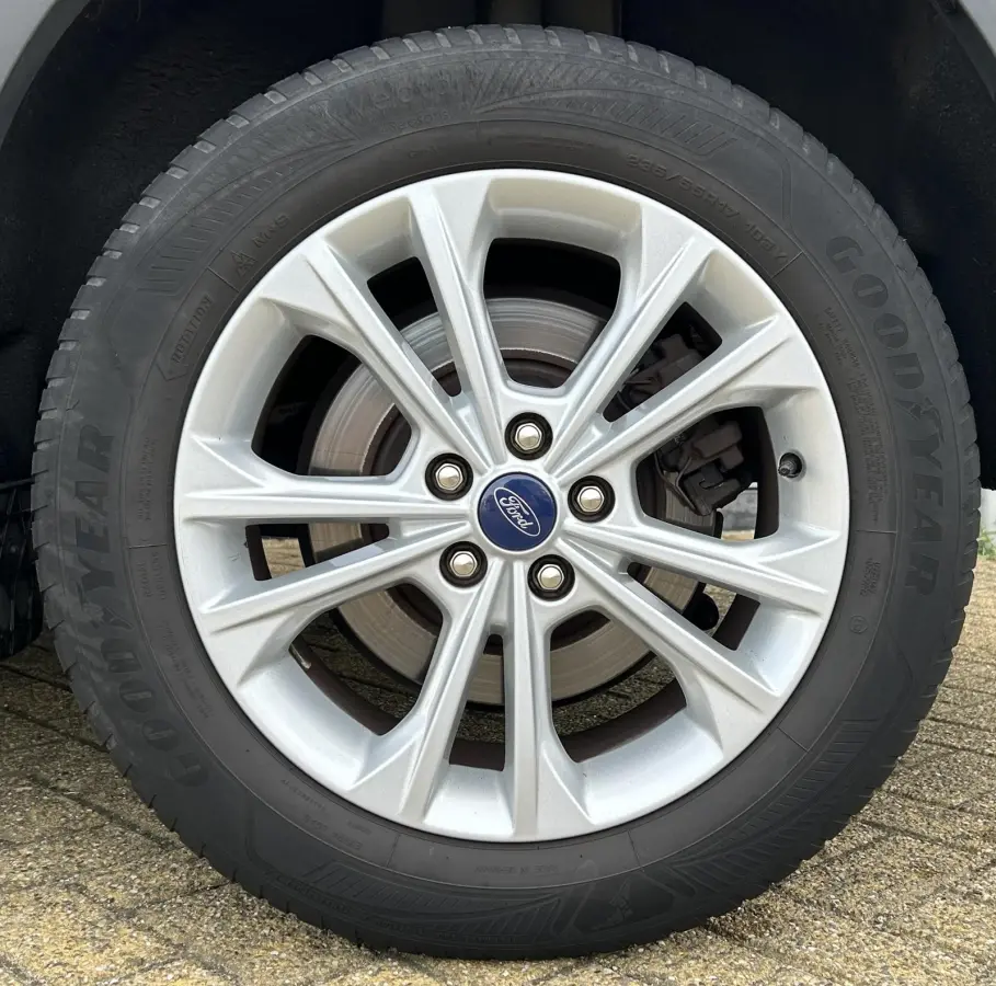 1.5 EcoBoost Titanium 150PK | ZEER NETTE STAAT | Achteruitrijcamera | SONY Audio | Elektrische Achterklep | Parkeersensoren | Navigatie | Stoelverwarming | Stuurverwarming | Voorruitverwarmi