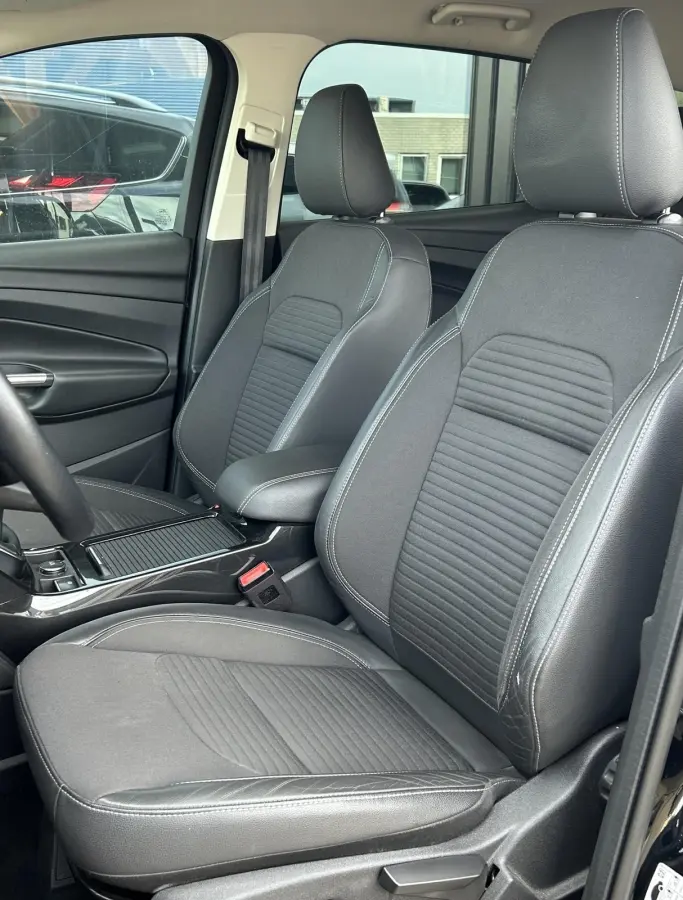 1.5 EcoBoost Titanium 150PK | ZEER NETTE STAAT | Achteruitrijcamera | SONY Audio | Elektrische Achterklep | Parkeersensoren | Navigatie | Stoelverwarming | Stuurverwarming | Voorruitverwarmi