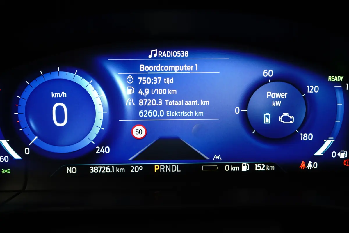 2.5 PHEV Titanium X | 91.5% SoH