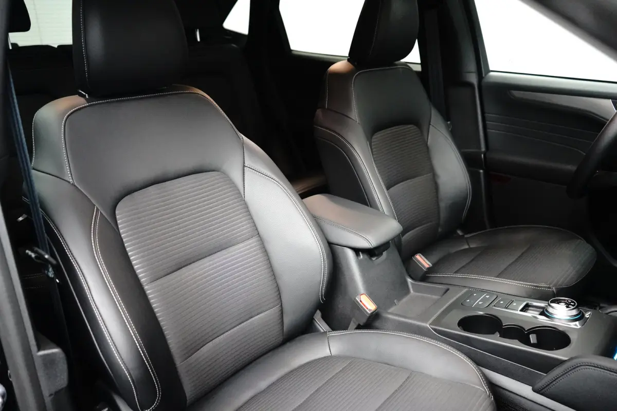 2.5 PHEV Titanium X | 91.5% SoH