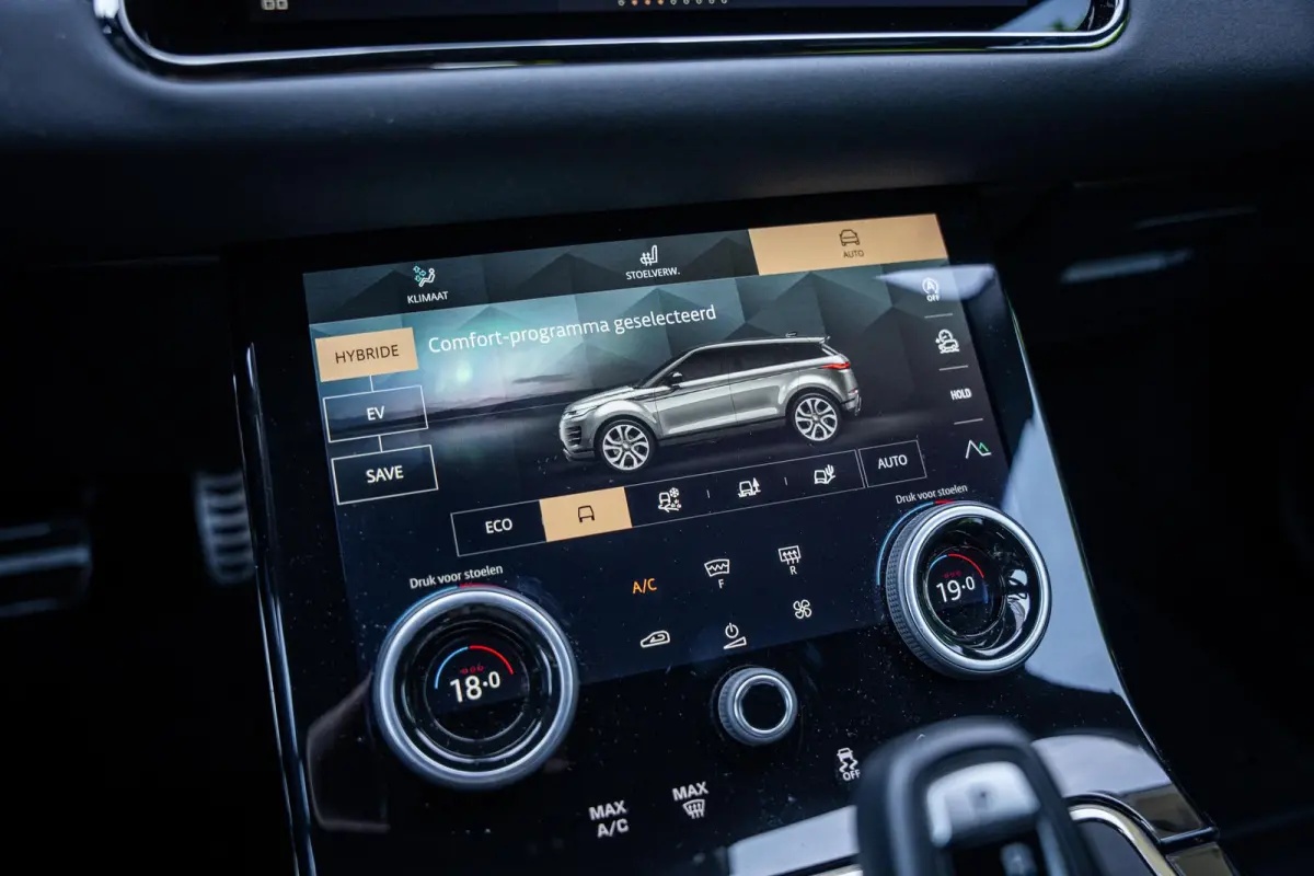 P300e AWD R-Dynamic Black-Pack Pano-dak|Meridian|Elek.trekhaak|Winterpack|Carplay|Dealer-onderhouden