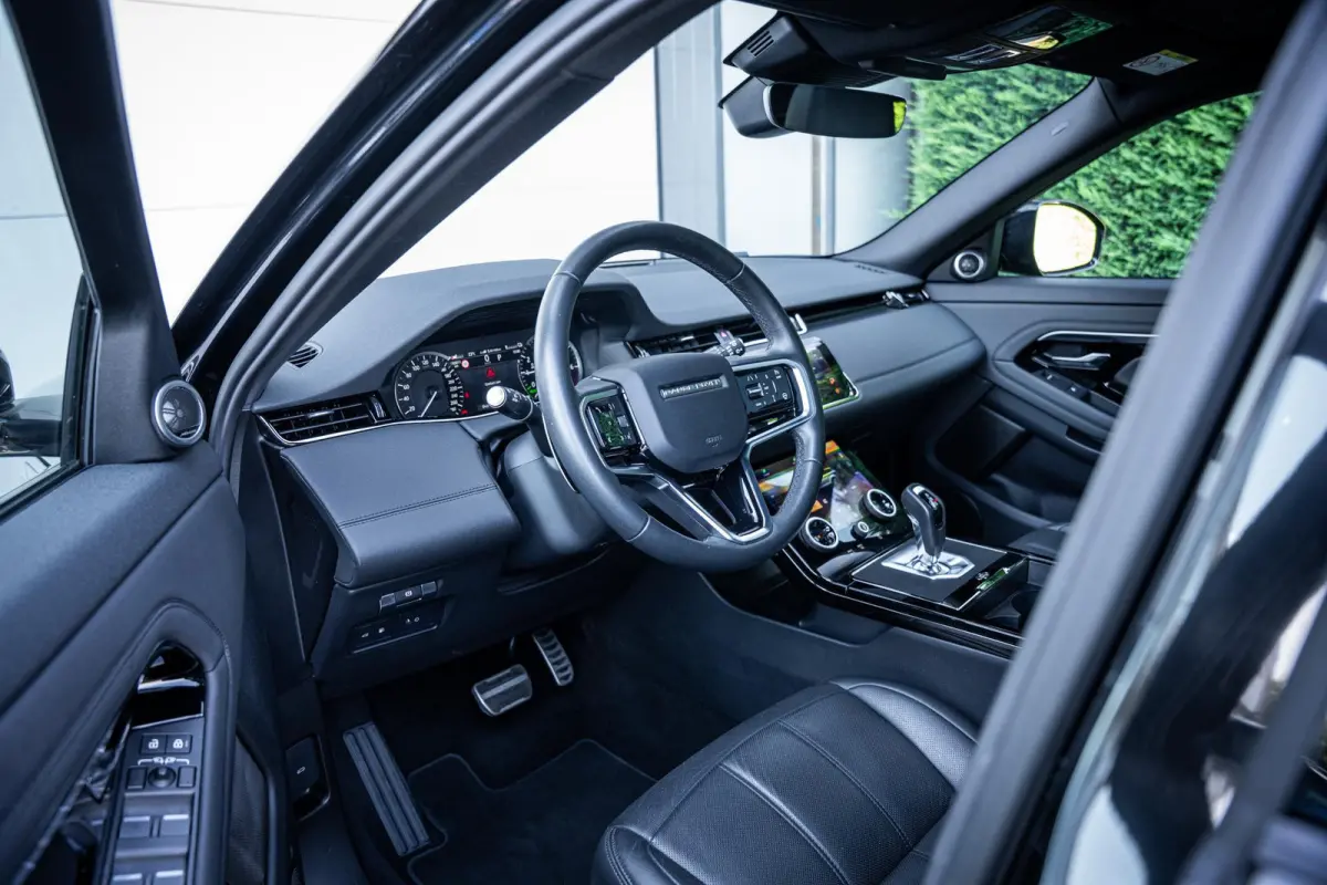 P300e AWD R-Dynamic Black-Pack Pano-dak|Meridian|Elek.trekhaak|Winterpack|Carplay|Dealer-onderhouden