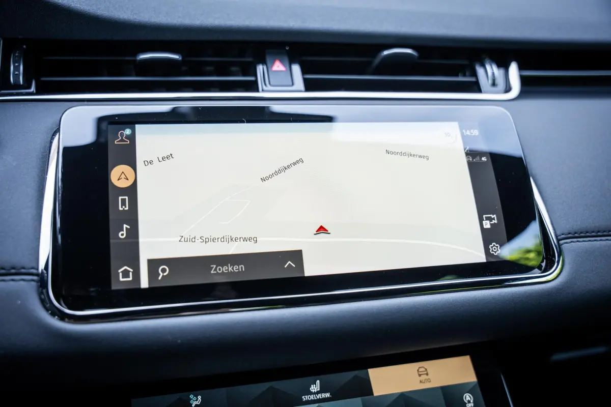 P300e AWD R-Dynamic Black-Pack Pano-dak|Meridian|Elek.trekhaak|Winterpack|Carplay|Dealer-onderhouden