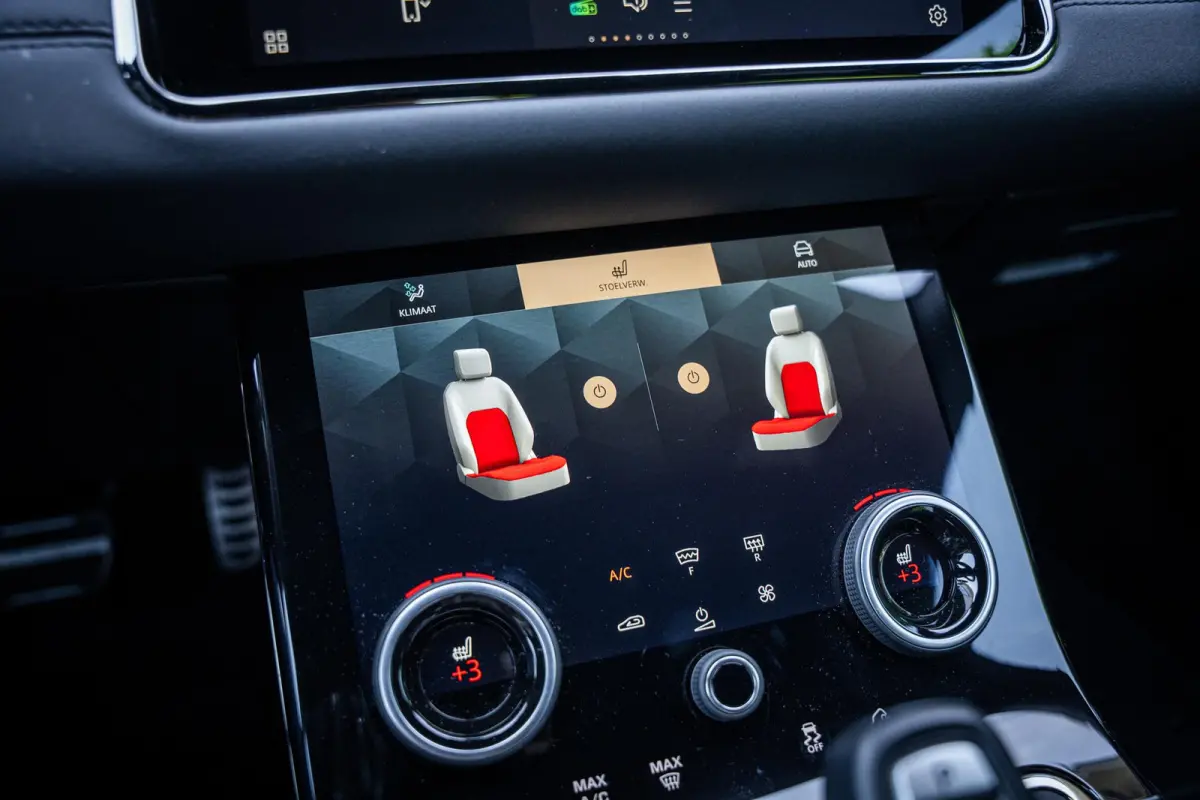P300e AWD R-Dynamic Black-Pack Pano-dak|Meridian|Elek.trekhaak|Winterpack|Carplay|Dealer-onderhouden
