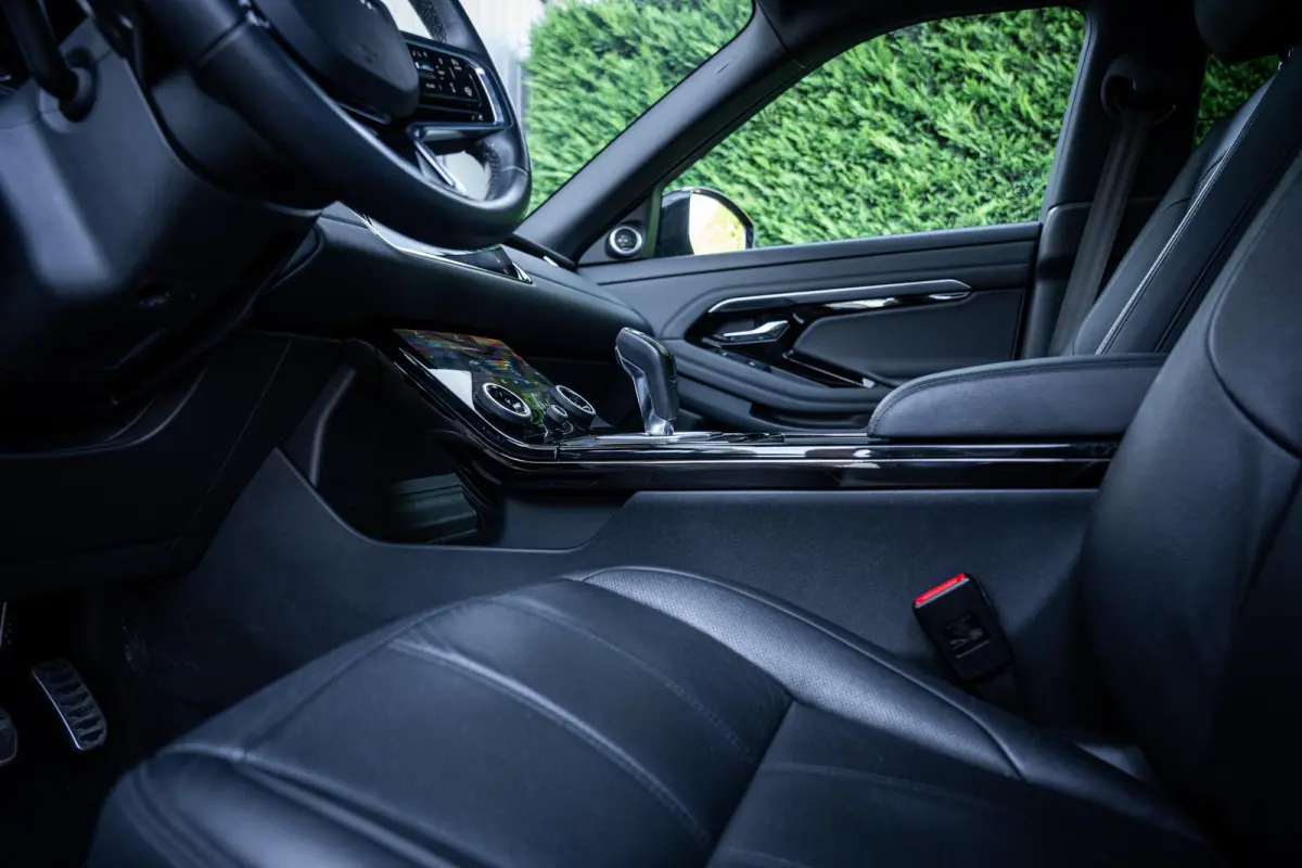 P300e AWD R-Dynamic Black-Pack Pano-dak|Meridian|Elek.trekhaak|Winterpack|Carplay|Dealer-onderhouden
