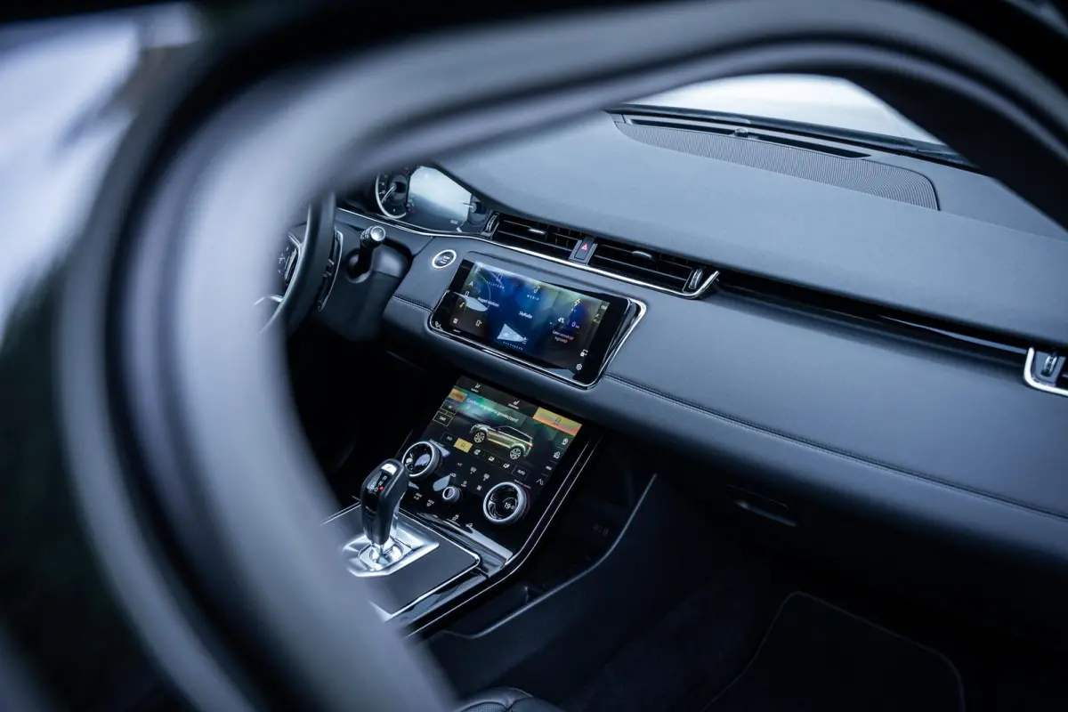 P300e AWD R-Dynamic Black-Pack Pano-dak|Meridian|Elek.trekhaak|Winterpack|Carplay|Dealer-onderhouden