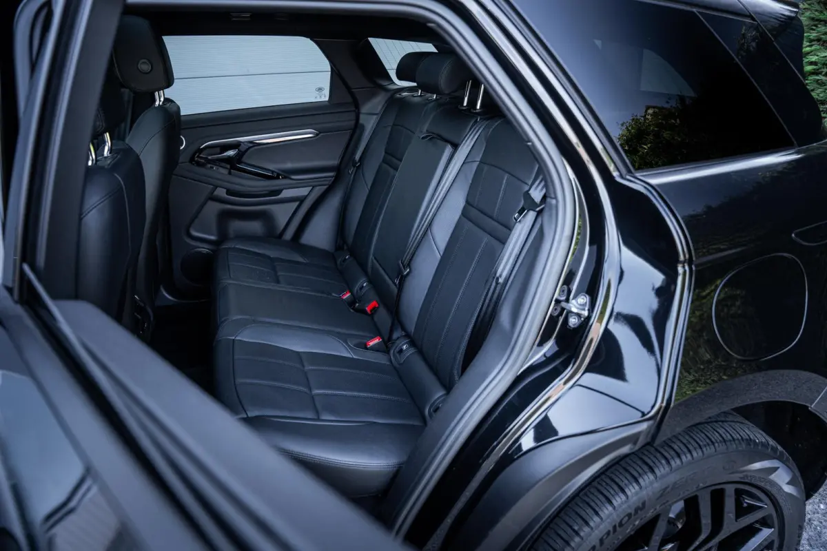 P300e AWD R-Dynamic Black-Pack Pano-dak|Meridian|Elek.trekhaak|Winterpack|Carplay|Dealer-onderhouden