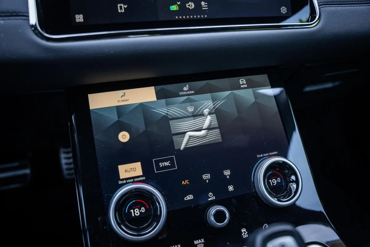 P300e AWD R-Dynamic Black-Pack Pano-dak|Meridian|Elek.trekhaak|Winterpack|Carplay|Dealer-onderhouden