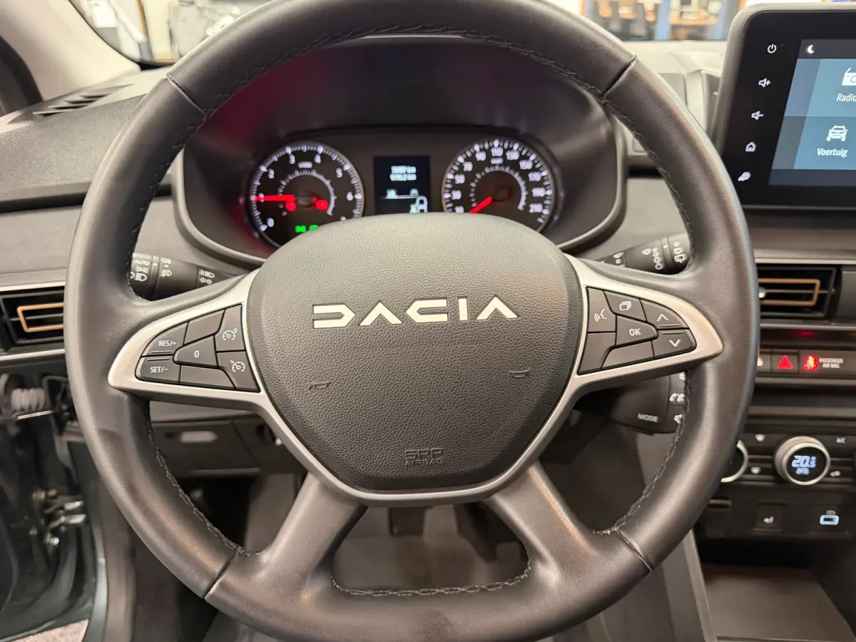 1.0 TCe 110 Extreme*Camera*110PK*Navi*Cruis-Control*PDC*Xenon*
