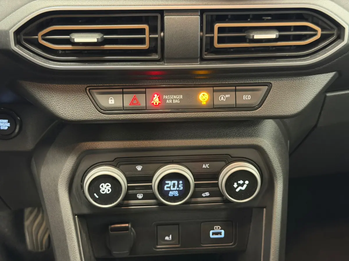 1.0 TCe 110 Extreme*Camera*110PK*Navi*Cruis-Control*PDC*Xenon*