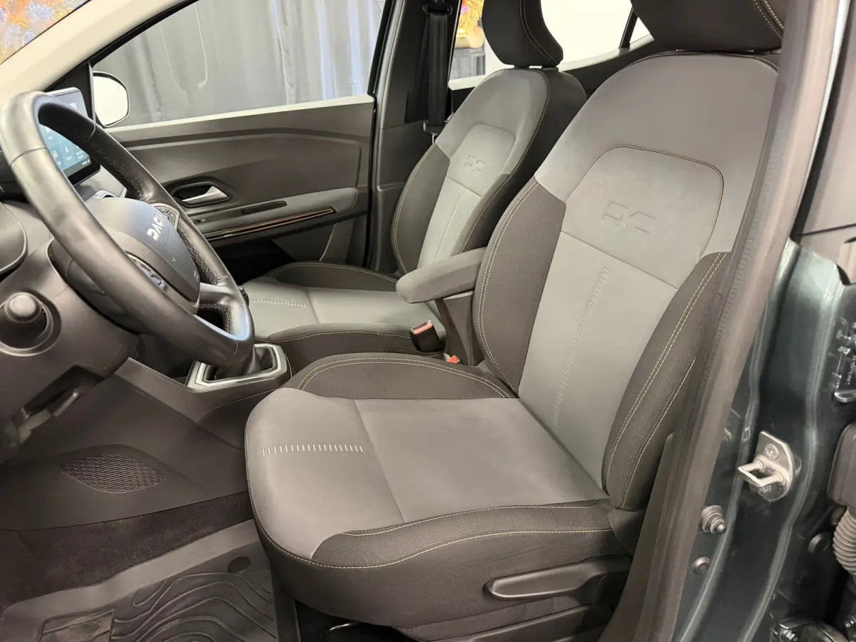 1.0 TCe 110 Extreme*Camera*110PK*Navi*Cruis-Control*PDC*Xenon*
