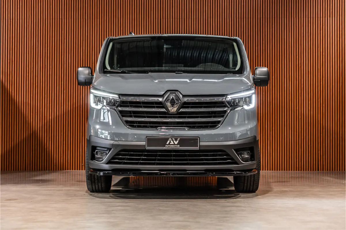 2.0 dCi 150 PK DC | Dubbel cabine | 6-Zitter | L+R Schuifdeur | Camera | Trekhaak | CarPlay | Navigatie | Nieuwe APK