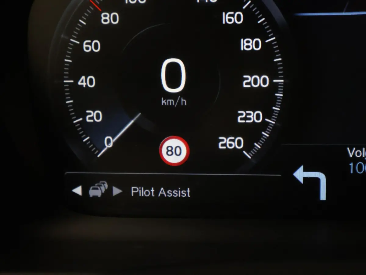 2.0 D5 224 PK AWD AUT. INSCRIPTION *81.553 KM!* + WEGKL. TREKHAAK | PANORAMA | STOELVENTILATIE | HEAD-UP