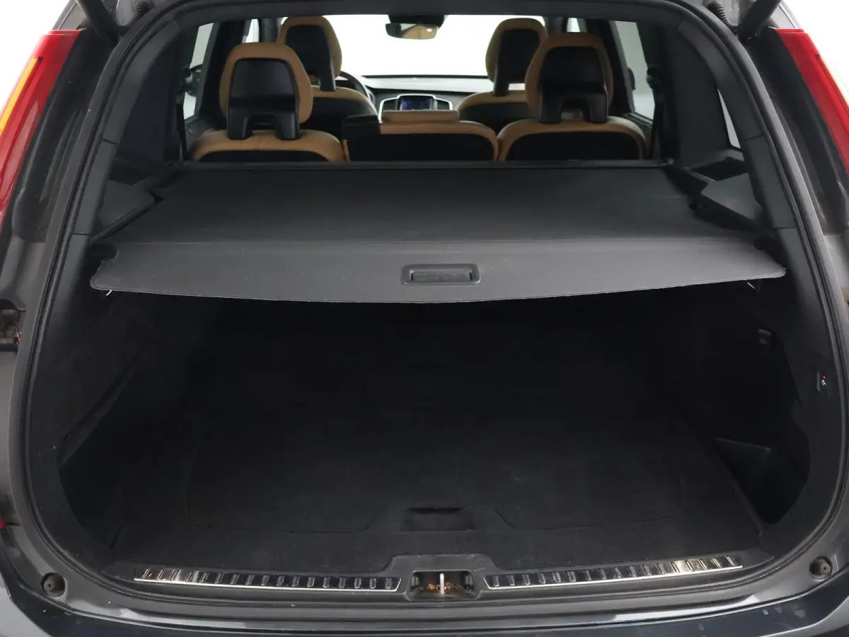 2.0 D5 224 PK AWD AUT. INSCRIPTION *81.553 KM!* + WEGKL. TREKHAAK | PANORAMA | STOELVENTILATIE | HEAD-UP