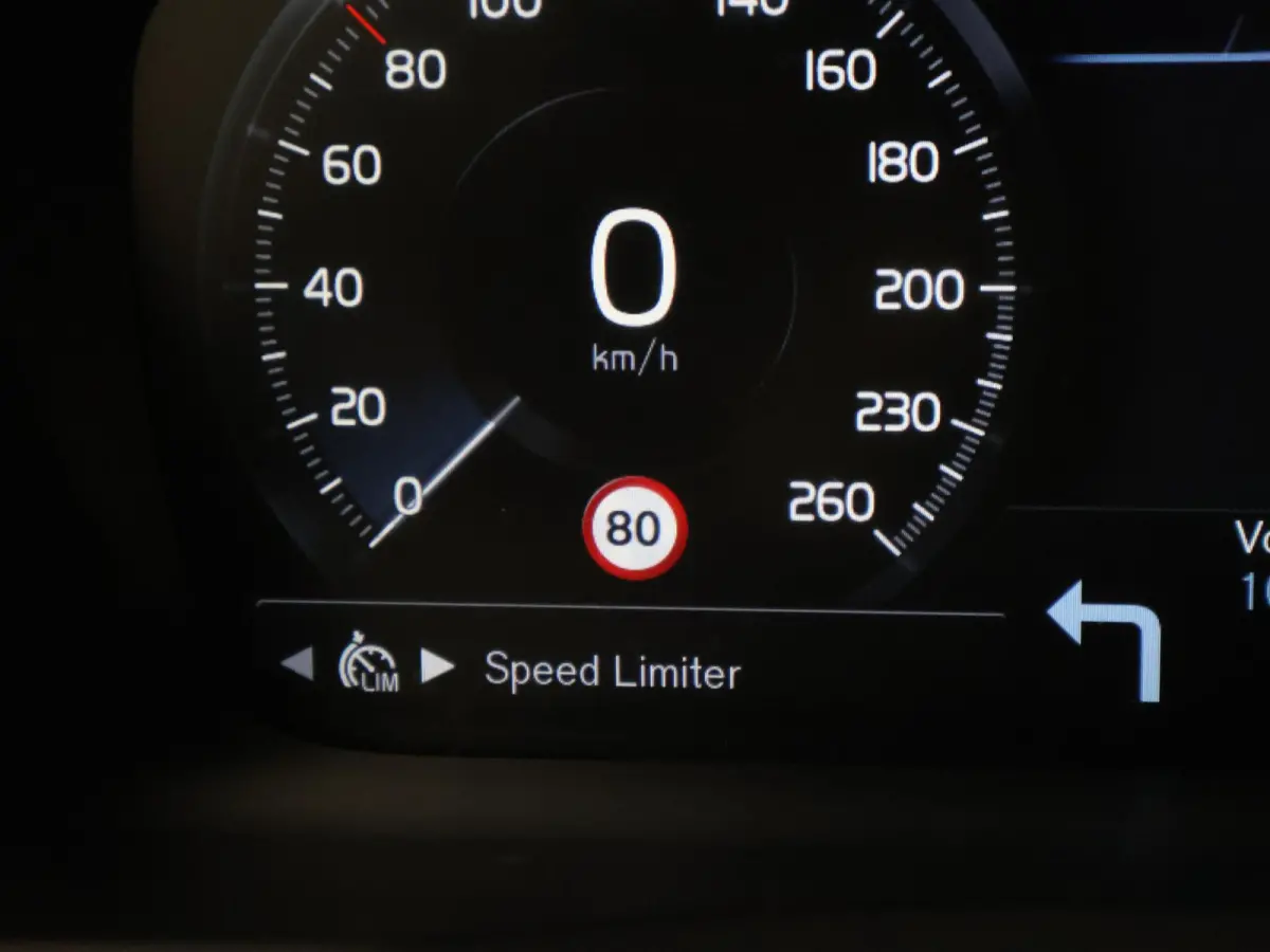 2.0 D5 224 PK AWD AUT. INSCRIPTION *81.553 KM!* + WEGKL. TREKHAAK | PANORAMA | STOELVENTILATIE | HEAD-UP