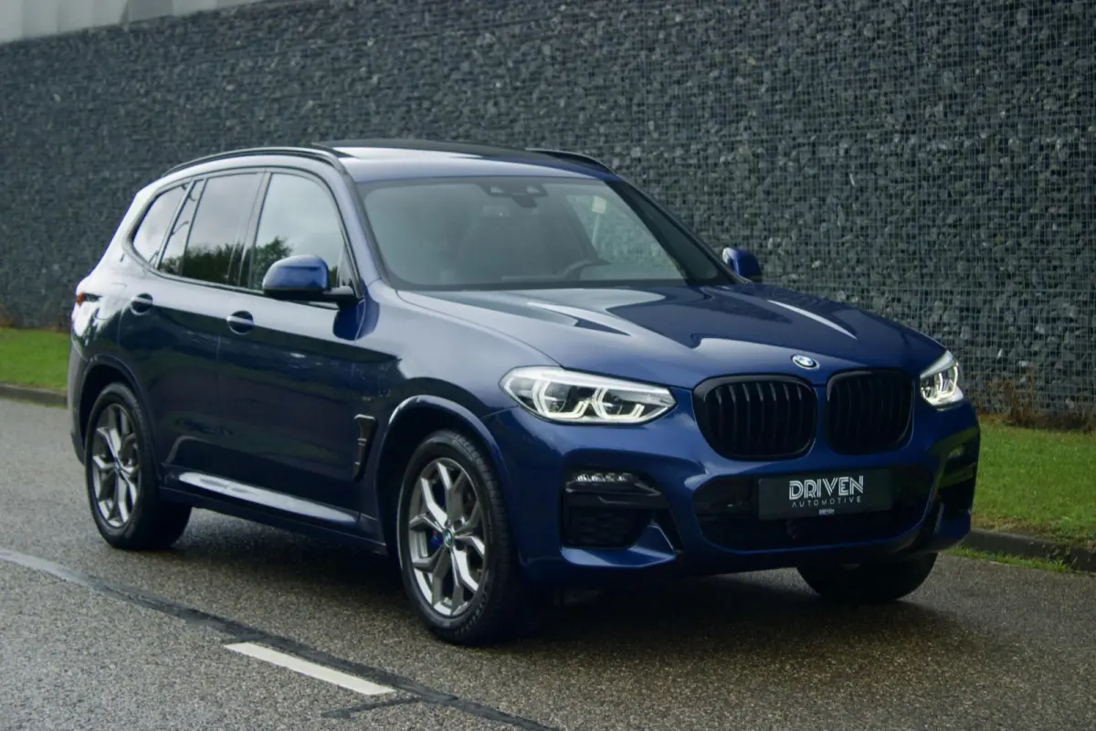 M40i| Pano - Trekhaak - Memory - Sfeerverlichting