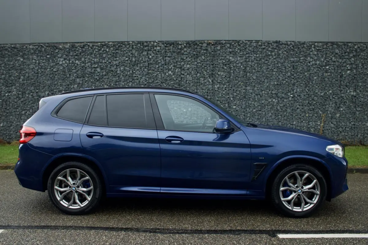M40i| Pano - Trekhaak - Memory - Sfeerverlichting