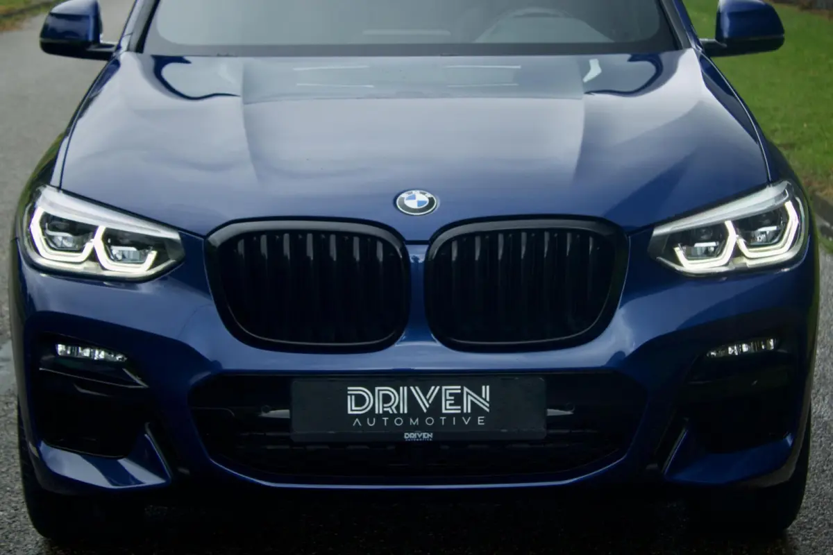 M40i| Pano - Trekhaak - Memory - Sfeerverlichting