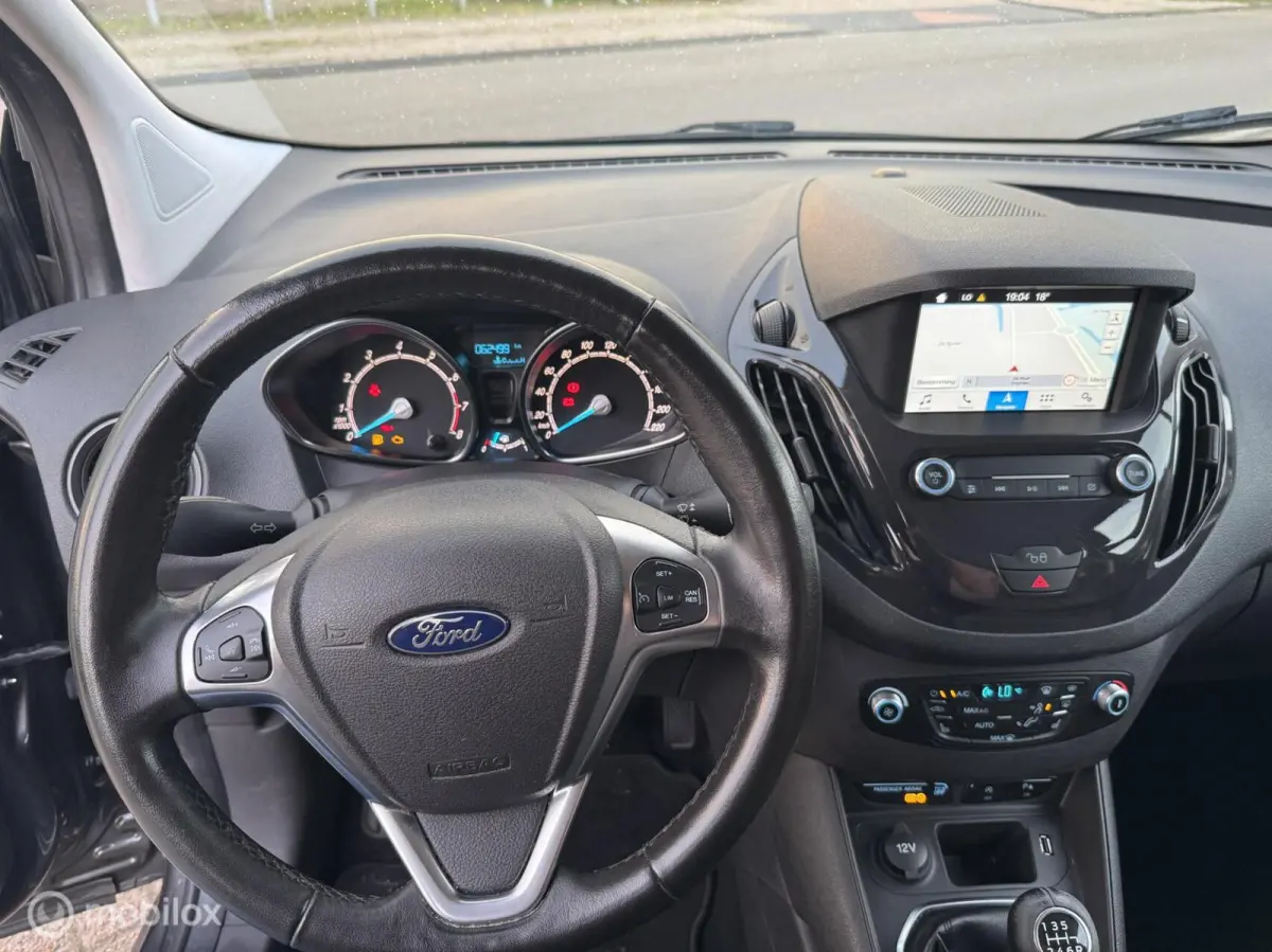 Ford Compact 1.0 Titanium Navi Camera cruise clima 62499 km Ford Tourneo Connect Compact 1.0 Titanium Navi Camera cruise clima 62499 km